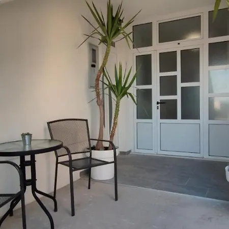 Apartment Ana *
